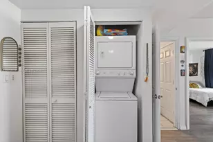 900 SW 8th St, Miami, FL 33130 - Photo 21