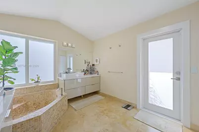 1242 Terrystone Ct, Weston, FL 33326 - Photo 21