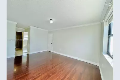 10000 NW 9th St Cir #2, Miami, FL 33172 - Photo 13