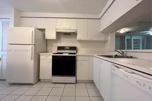 8064 Sanibel Dr, Tamarac, FL 33321 - Photo 3