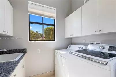 3234 NW 82nd Ter, Cooper City, FL 33024 - Photo 23