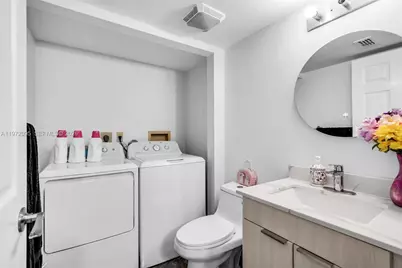 11903 SW 11th Ct, Davie, FL 33325 - Photo 17