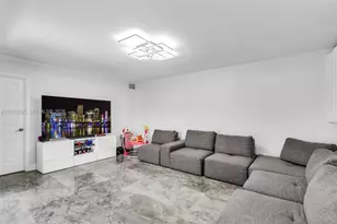 11903 SW 11th Ct, Davie, FL 33325 - Photo 3