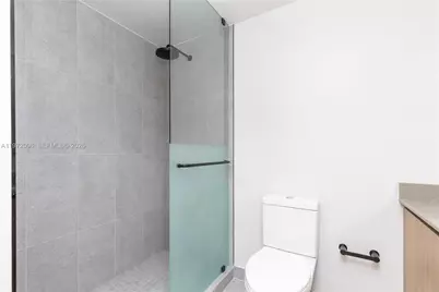 121 Northeast 5th Street #510, Miami, FL 33132 - Photo 19