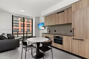 121 NE 5th St, Miami, FL 33132 - Photo 5