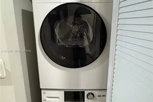 11 6th, Miami, FL 33132 - Photo 21