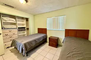 11460 NW 37th St, Sunrise, FL 33323 - Photo 15