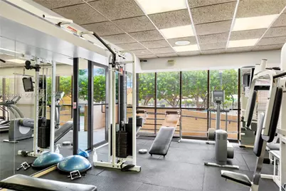 2555 Collins Ave #1414, Miami Beach, FL 33140 - Photo 43