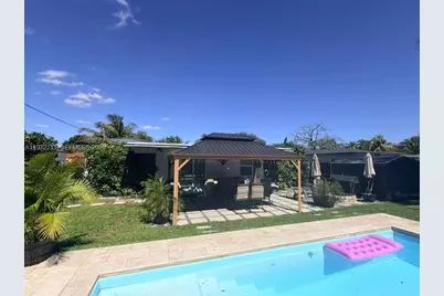 1430 NE 149th St, Miami, FL 33161 - Photo 1