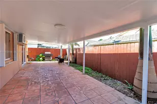 9719 NW 127th St, Hialeah Gardens, FL 33018 - Photo 23