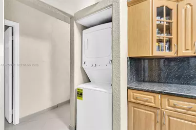 9719 NW 127th St, Hialeah Gardens, FL 33018 - Photo 5