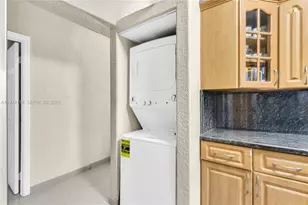 9719 NW 127th St, Hialeah Gardens, FL 33018 - Photo 5