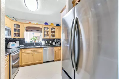9719 NW 127th St, Hialeah Gardens, FL 33018 - Photo 3