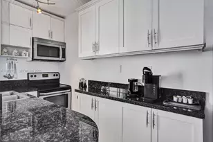 1815 N Surf Rd, Hollywood, FL 33019 - Photo 7