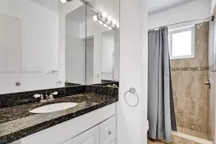 1815 N Surf Rd, Hollywood, FL 33019 - Photo 9