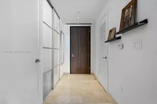 68 SE 6th St, Miami, FL 33131 - Photo 3