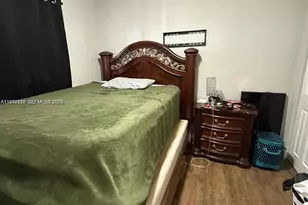 5290 W 21st Ct, Hialeah, FL 33016 - Photo 15