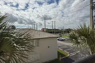 5290 W 21st Ct, Hialeah, FL 33016 - Photo 11