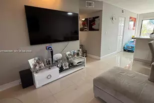 5290 W 21st Ct, Hialeah, FL 33016 - Photo 9