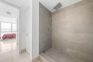 600 NE 36th St, Miami, FL 33137 - Photo 21