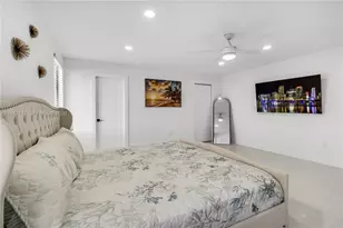 348 NE 117th St, Miami, FL 33161 - Photo 21