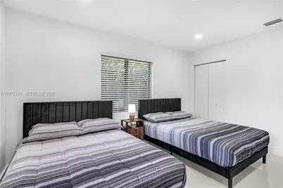 348 NE 117th St, Miami, FL 33161 - Photo 29