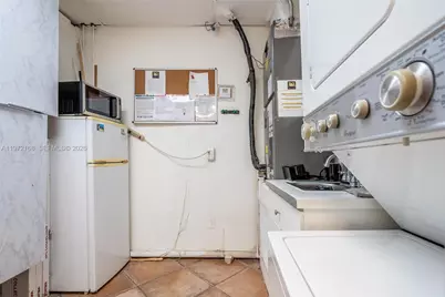 Taft St, Pembroke Pines, FL 33024 - Photo 27