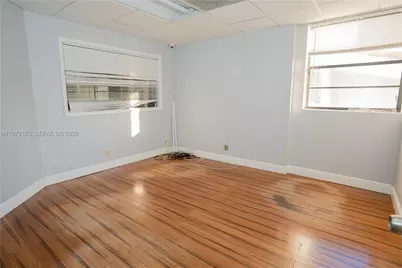 5969 NW 151st St, Miami Lakes, FL 33014 - Photo 13