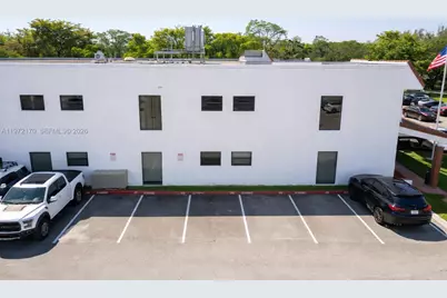 5969 NW 151st St, Miami Lakes, FL 33014 - Photo 5