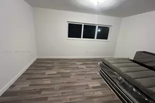 1560 NE 151st St, Miami, FL 33162 - Photo 7
