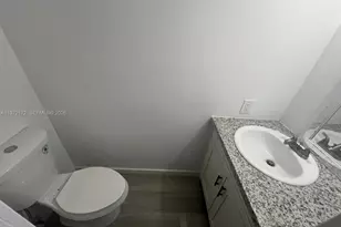 1560 NE 151st St, Miami, FL 33162 - Photo 5