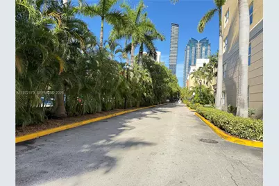 17145 N Bay Rd #4613, Sunny Isles Beach, FL 33160 - Photo 27