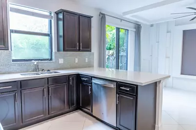 3993 S Allerdale Pl, Coconut Creek, FL 33073 - Photo 17