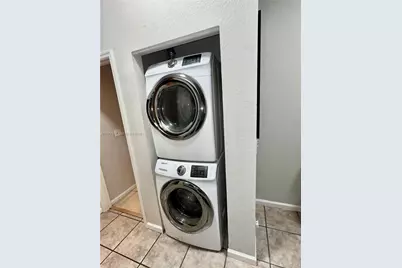 6138 Grant St #A, Hollywood, FL 33024 - Photo 7