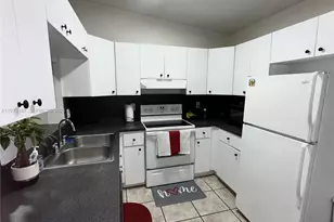 6138 Grant St, Hollywood, FL 33024 - Photo 3