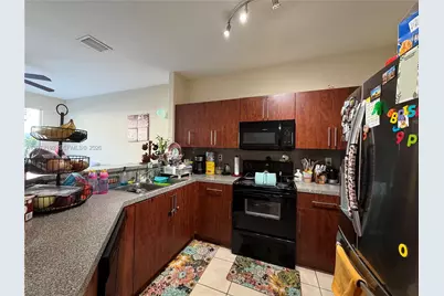 1385 SE 26th Ave, Homestead, FL 33035 - Photo 5