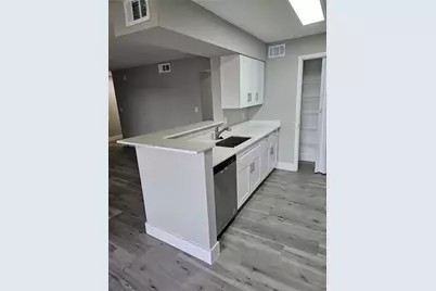 [Address not provided], Oakland Park, FL 33309 - Photo 9