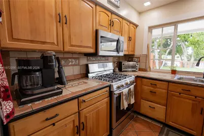 11901 NW 31st Pl, Sunrise, FL 33323 - Photo 13