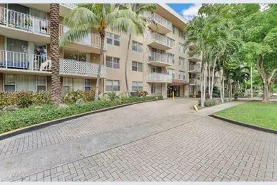 1805 Sans Souci Blvd #429, North Miami, FL 33181 - Photo 3