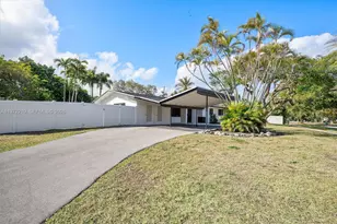 8201 SW 151st St, Palmetto Bay, FL 33158 - Photo 33