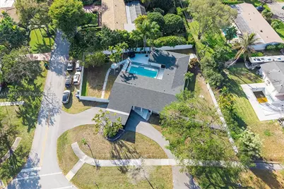 8201 SW 151st St, Palmetto Bay, FL 33158 - Photo 27