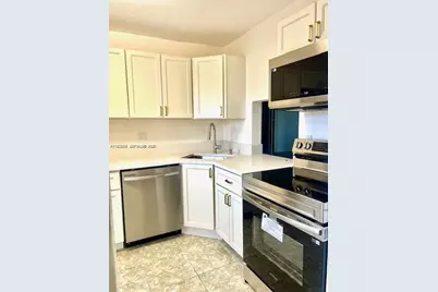 6070 NW 64th Ave #103, Tamarac, FL 33319 - Photo 5