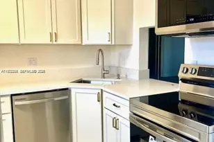 6070 NW 64th Ave, Tamarac, FL 33319 - Photo 5