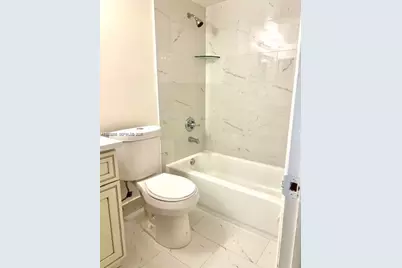 6070 NW 64th Ave #103, Tamarac, FL 33319 - Photo 9