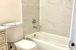 6070 NW 64th Ave, Tamarac, FL 33319 - Photo 9