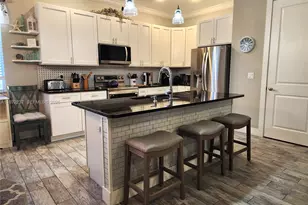 108 Oak Knolls Cir, Sebring, FL 33876 - Photo 3