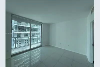 55 SE 6th St #1201, Miami, FL 33131 - Photo 3