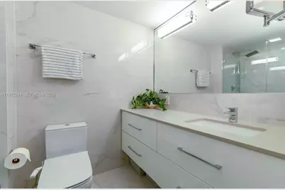 90 Alton Rd #1702, Miami Beach, FL 33139 - Photo 11