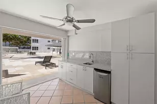 4925 Collins Ave, Miami Beach, FL 33140 - Photo 9