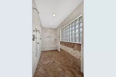 112 Camelot Ct, Royal Palm Beach, FL 33411 - Photo 37